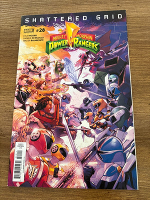 Mighty Morphin Power Rangers # 28 NM 1st Print Boom Studios Comic Book 4 J480
