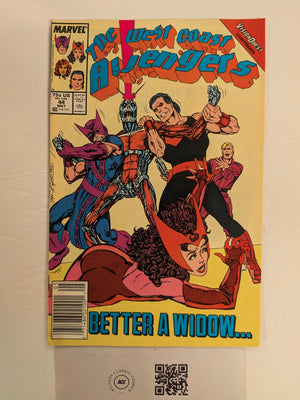 West Coast Avengers #44 NM Marvel Comic Books Scarlet Witch Vision 2 HH127
