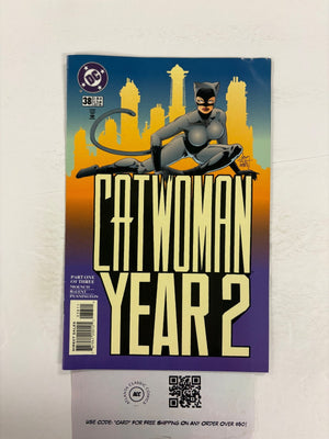 Catwoman #38 Year 2 DC VF-NM Comic Book 35 ET25