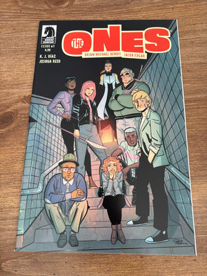 The Ones # 1 NM Dark Horse Comic Book 1st Print Brian Bendis 8 J481