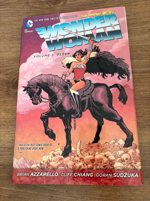 Wonder Woman Vol. # 5 Flesh Hardcover DC Comics Graphic Novel Book 3 J471