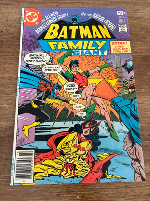 Batman Family Giant # 14 VF/NM DC Comic Book Batgirl Batwoman Robin Joker 5 J472