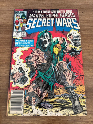 Secret Wars # 10 NM- Marvel Comic Book Beyonder Newsstand Varia Dr. Doom 15 J463