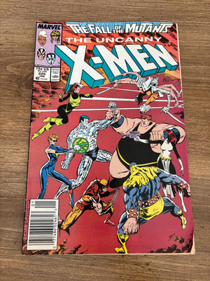 Uncanny X-Men # 225 FN Marvel Comic Book Wolverine Storm Cyclops Jean 11 J471